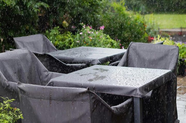 Под дождем и солнцем: как превратить садовую мебель в неприступную крепость для стихии