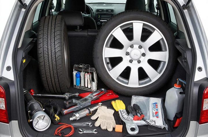 Необходимые инструменты в автомобиле